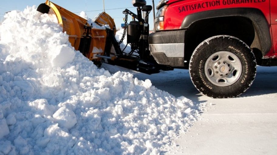 14 QUESTIONS TO ASK: INTERVIEWING SNOW & ICE REMOVAL COMPANIES